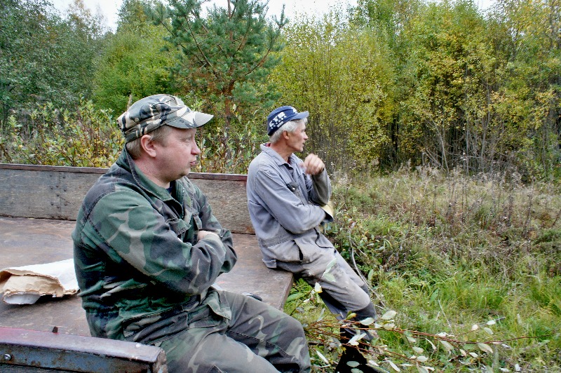 Maailma muuttuu - tälläkin pellolla laidunsi ennen karjaa, mietiskelee Make
